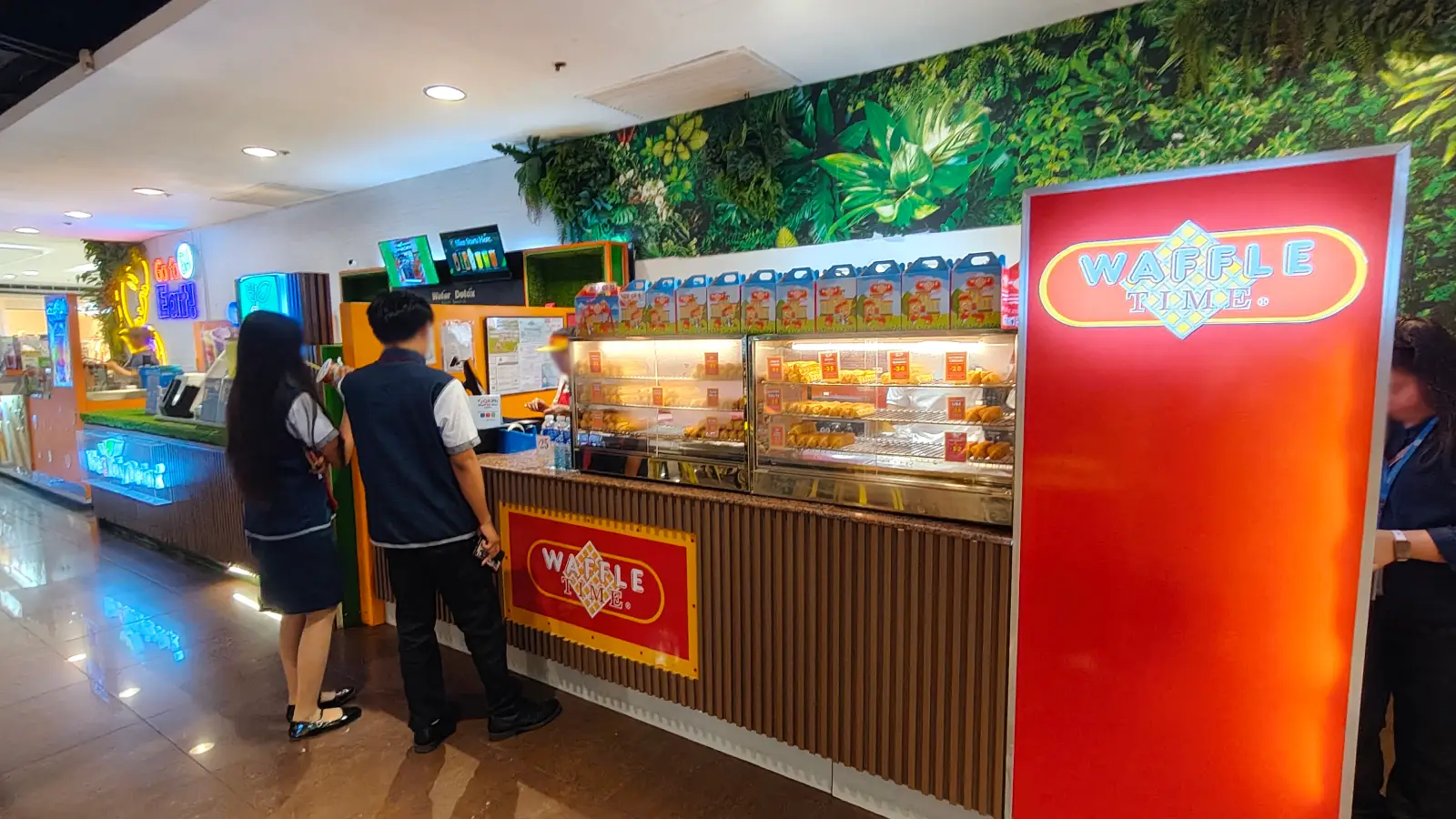 WAFFLE TIME in SM City Fairview